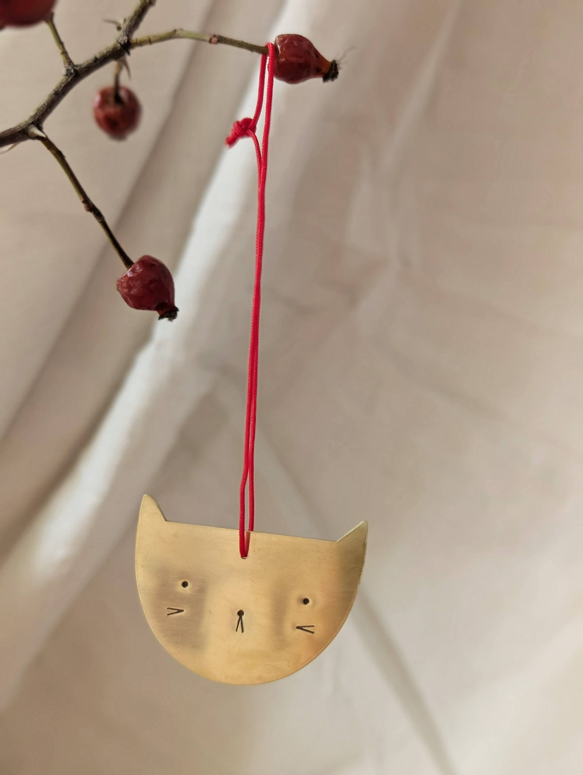 Brass ornament - Cat