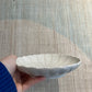 Frokosttallerken med beige glasur og brune striber