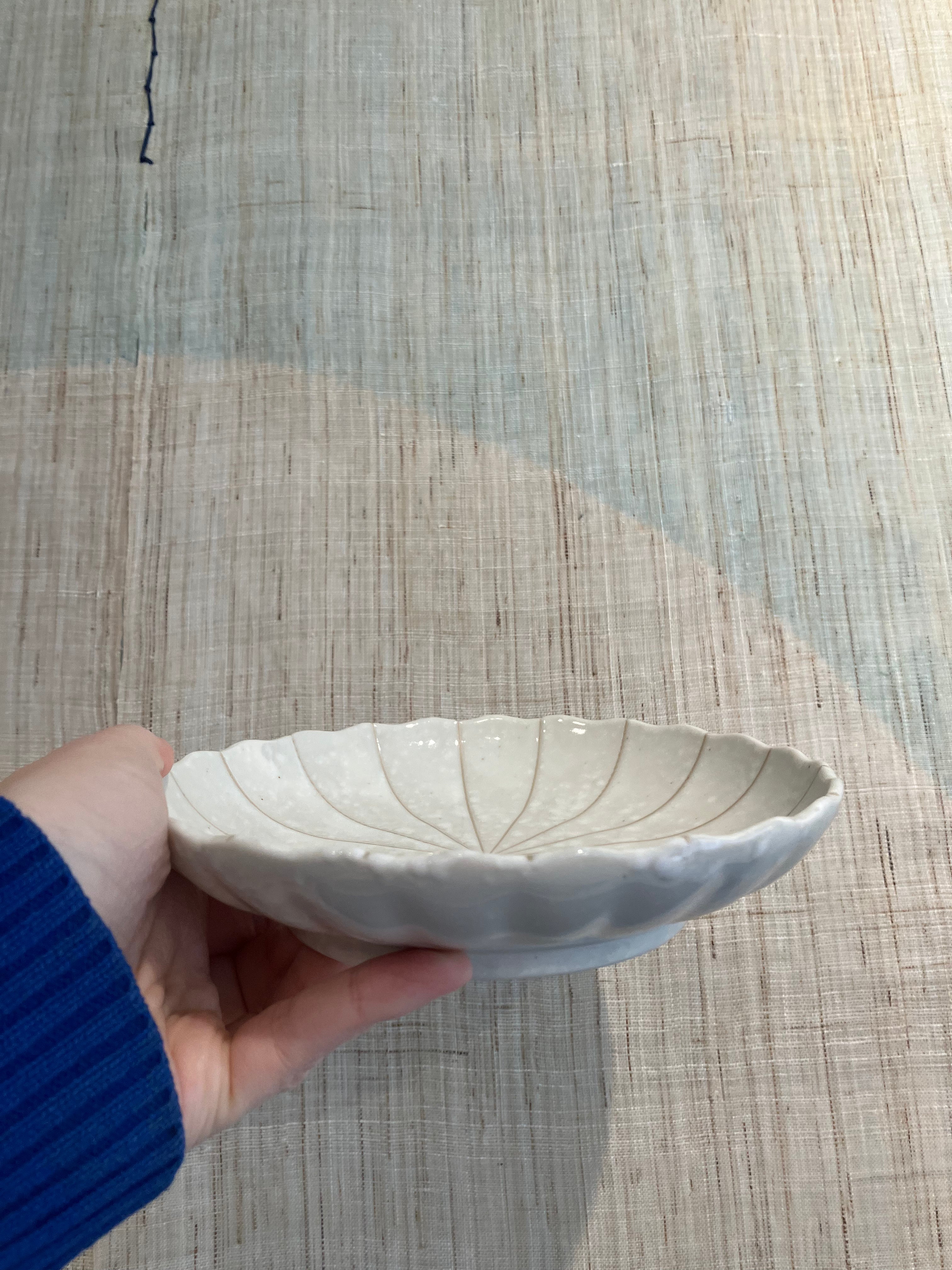 Lunch plate with beige glaze and brown stripes