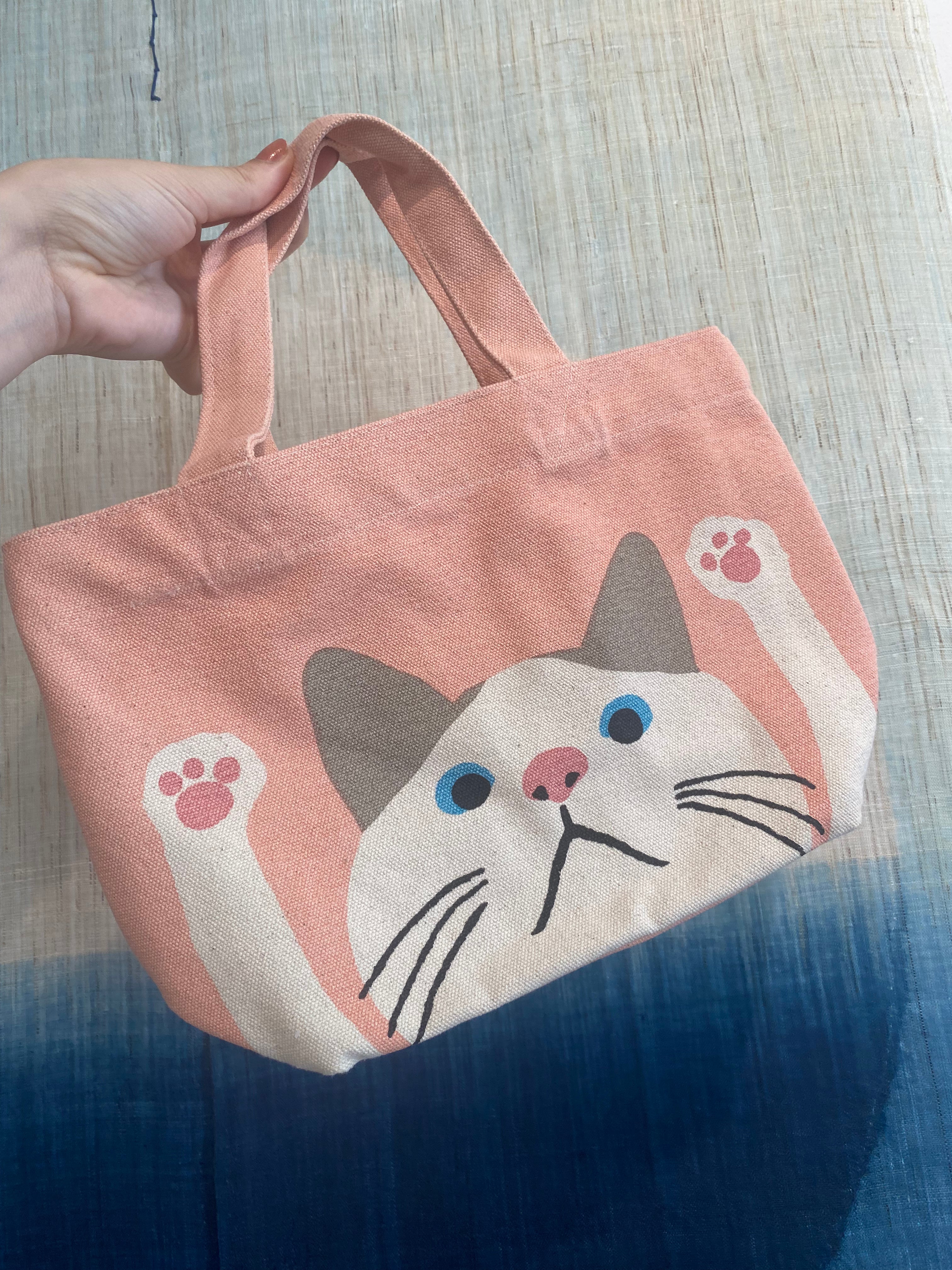 Small pink bag with cat
