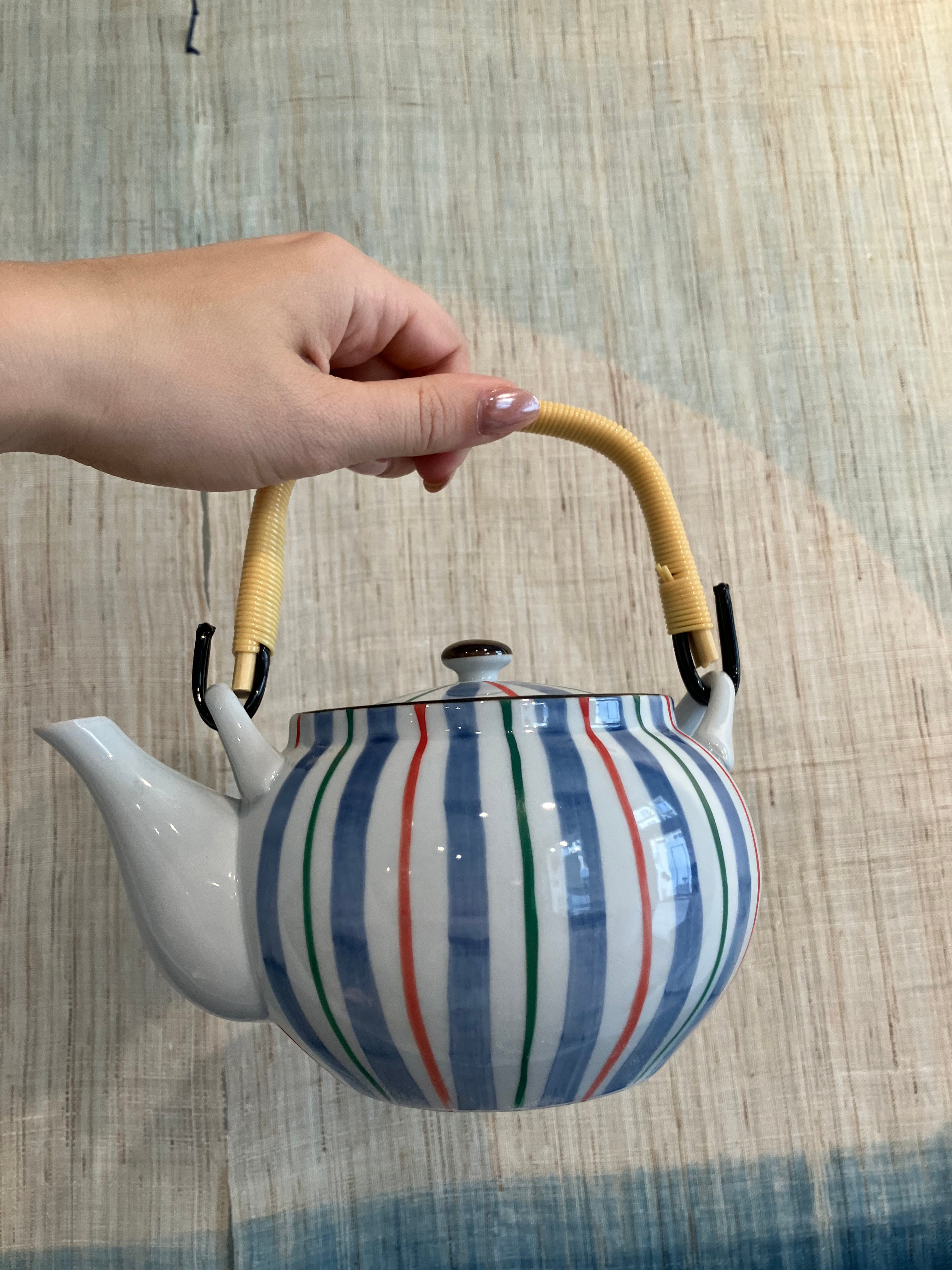 Japanese teapot with stripes and handle