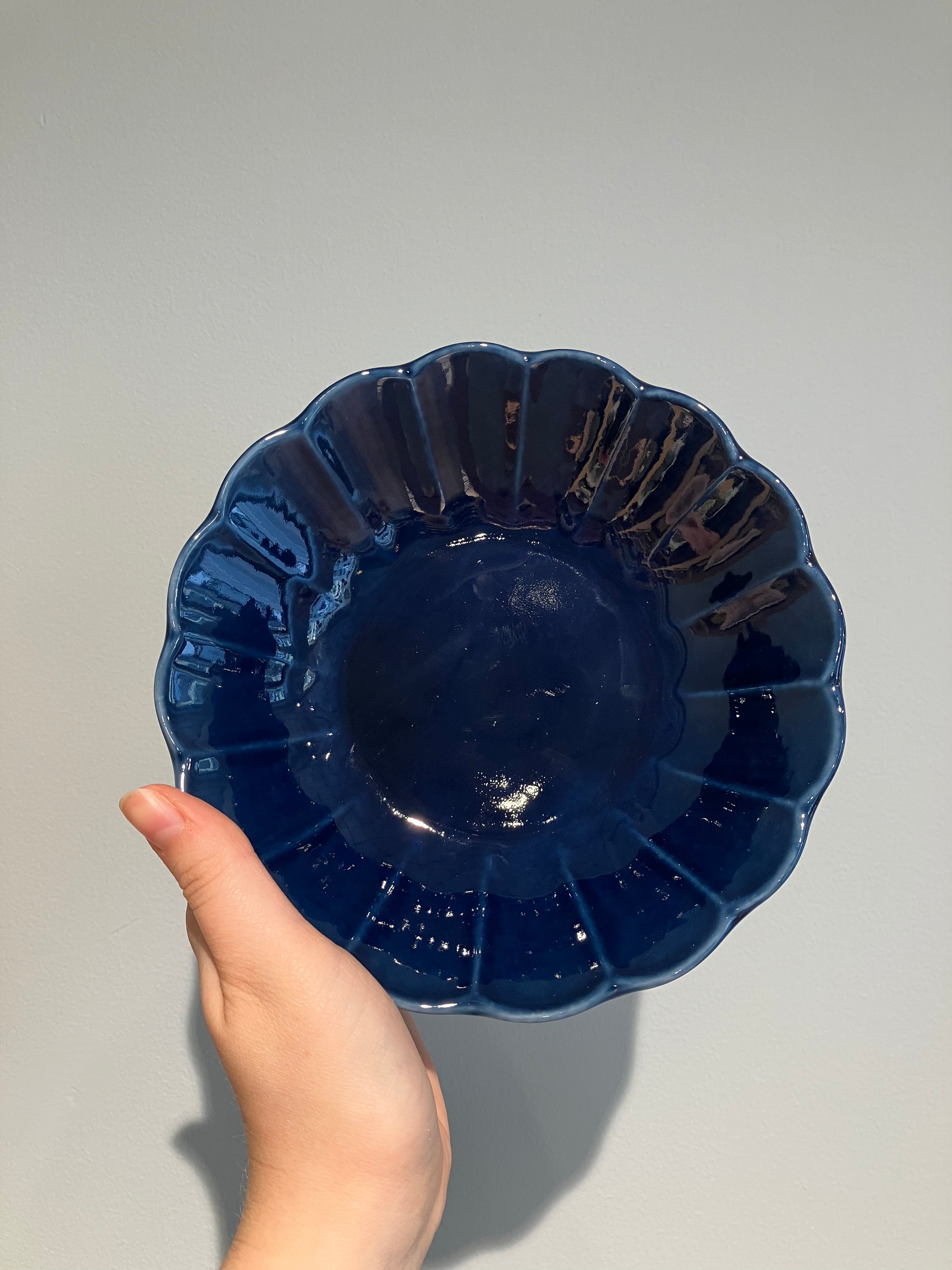 Flower bowl in dark blue glaze