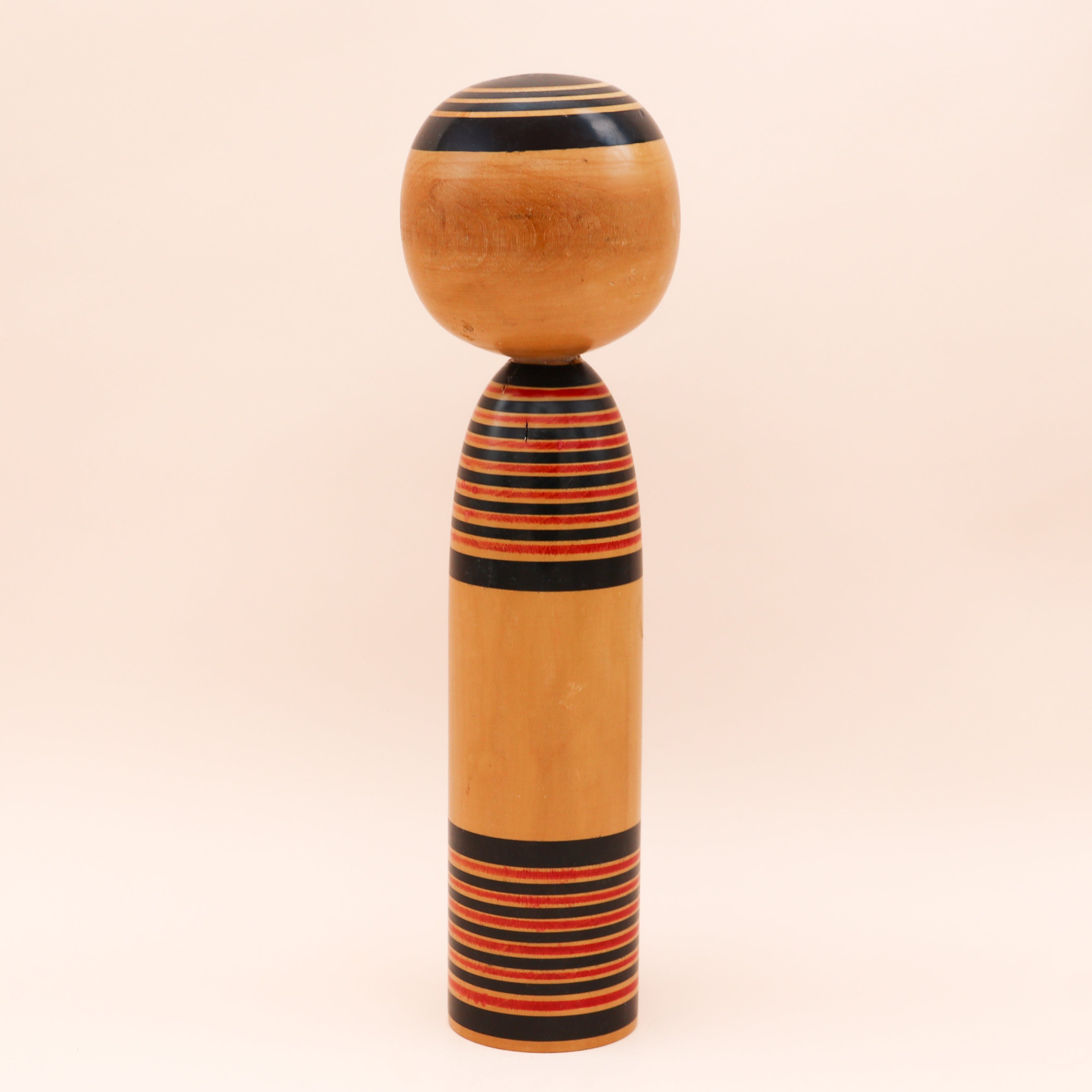 Kokeshi nr. 830