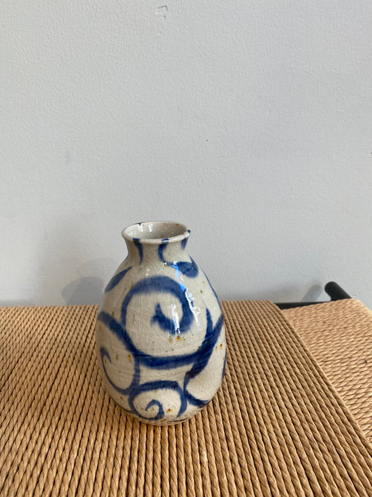 Sakekande med blåt spiralmønster