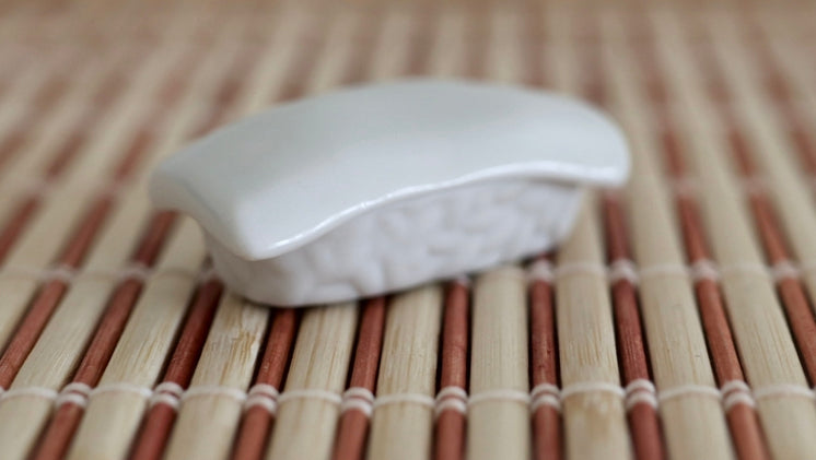 Chopstick holder: White fish