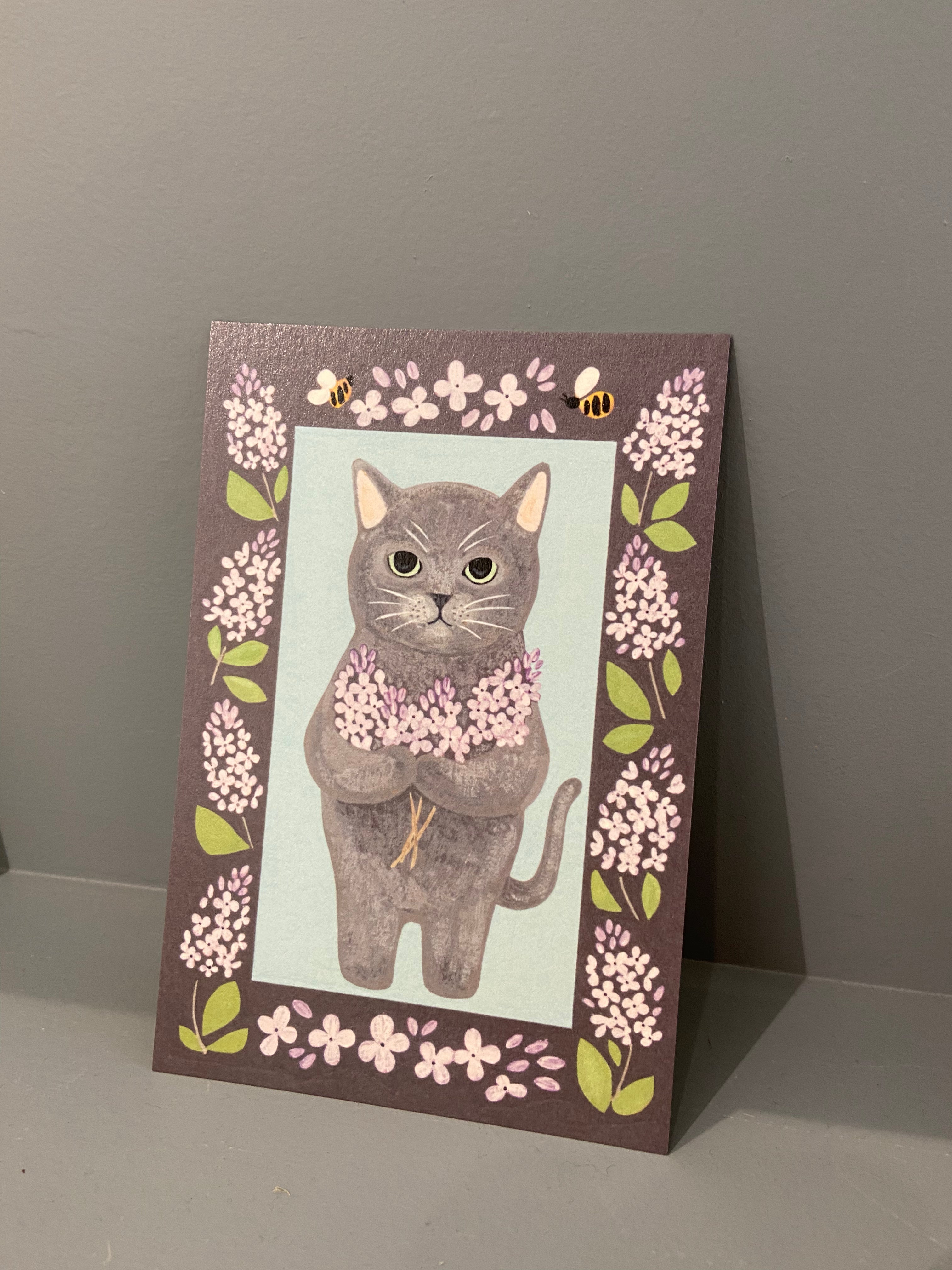 Postcard - Gray cat with flowers