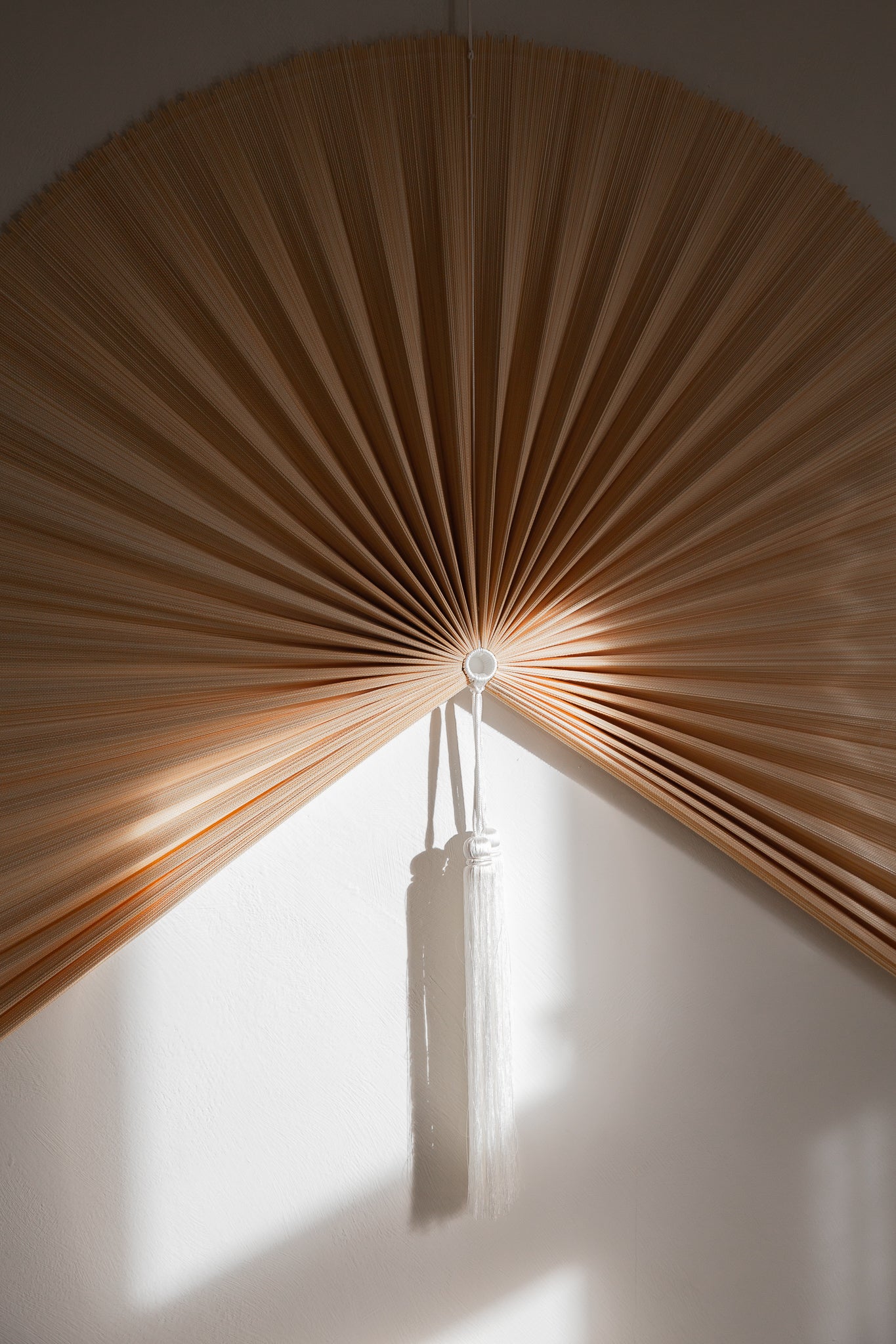 Yume fan - Natural and white
