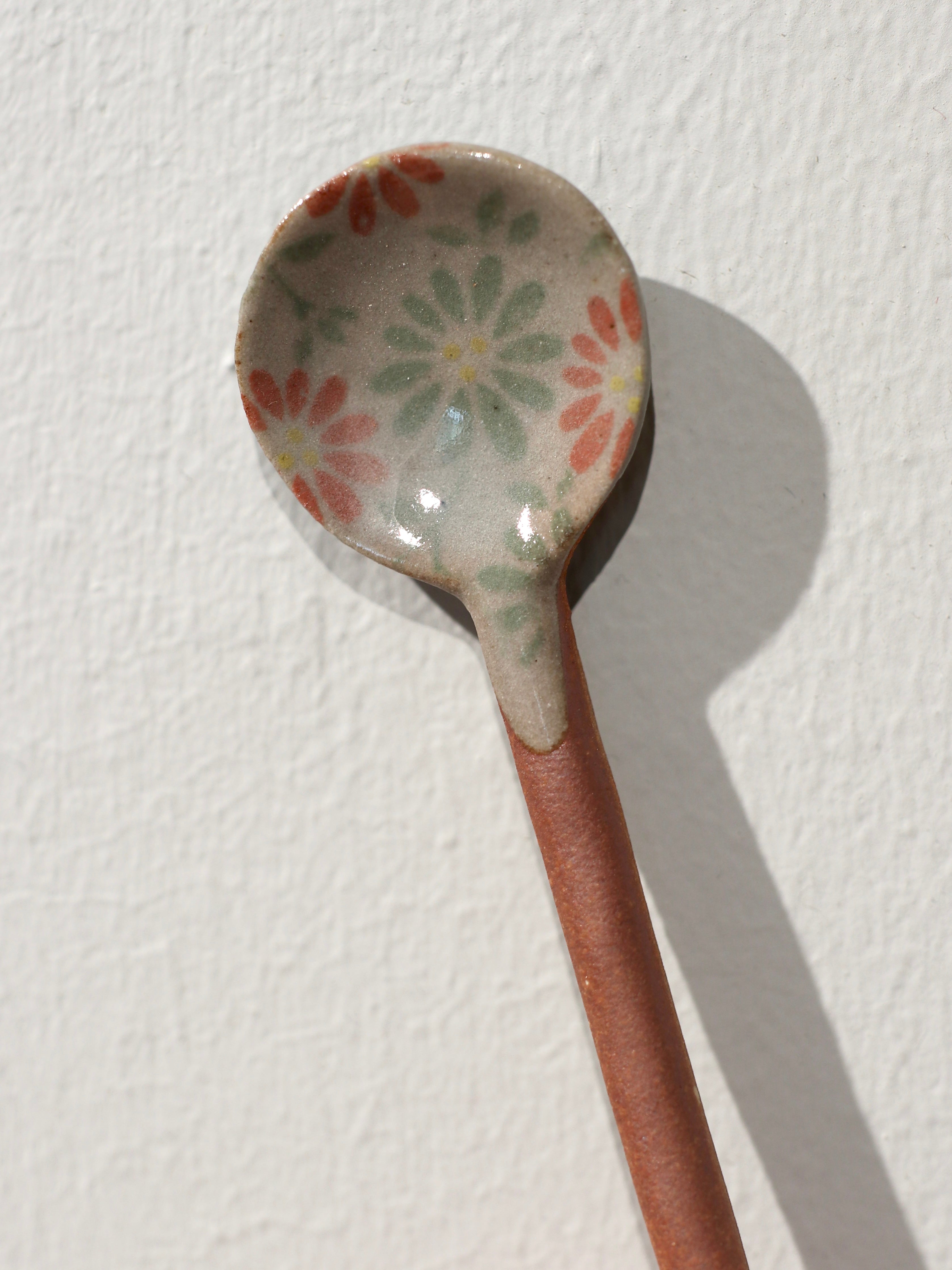 Ceramic spoon with multicolored flowers