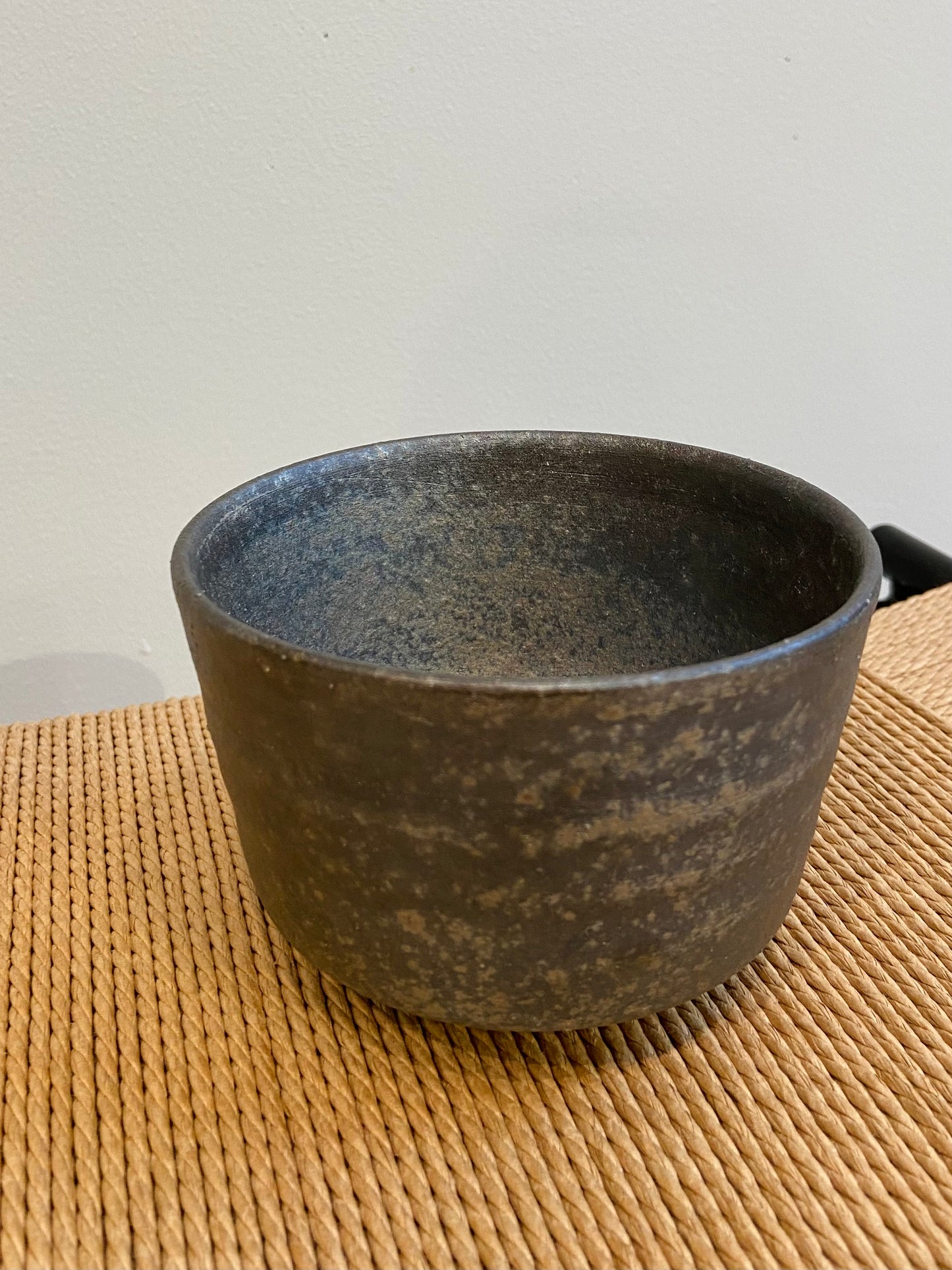 Matcha kop i stentøj