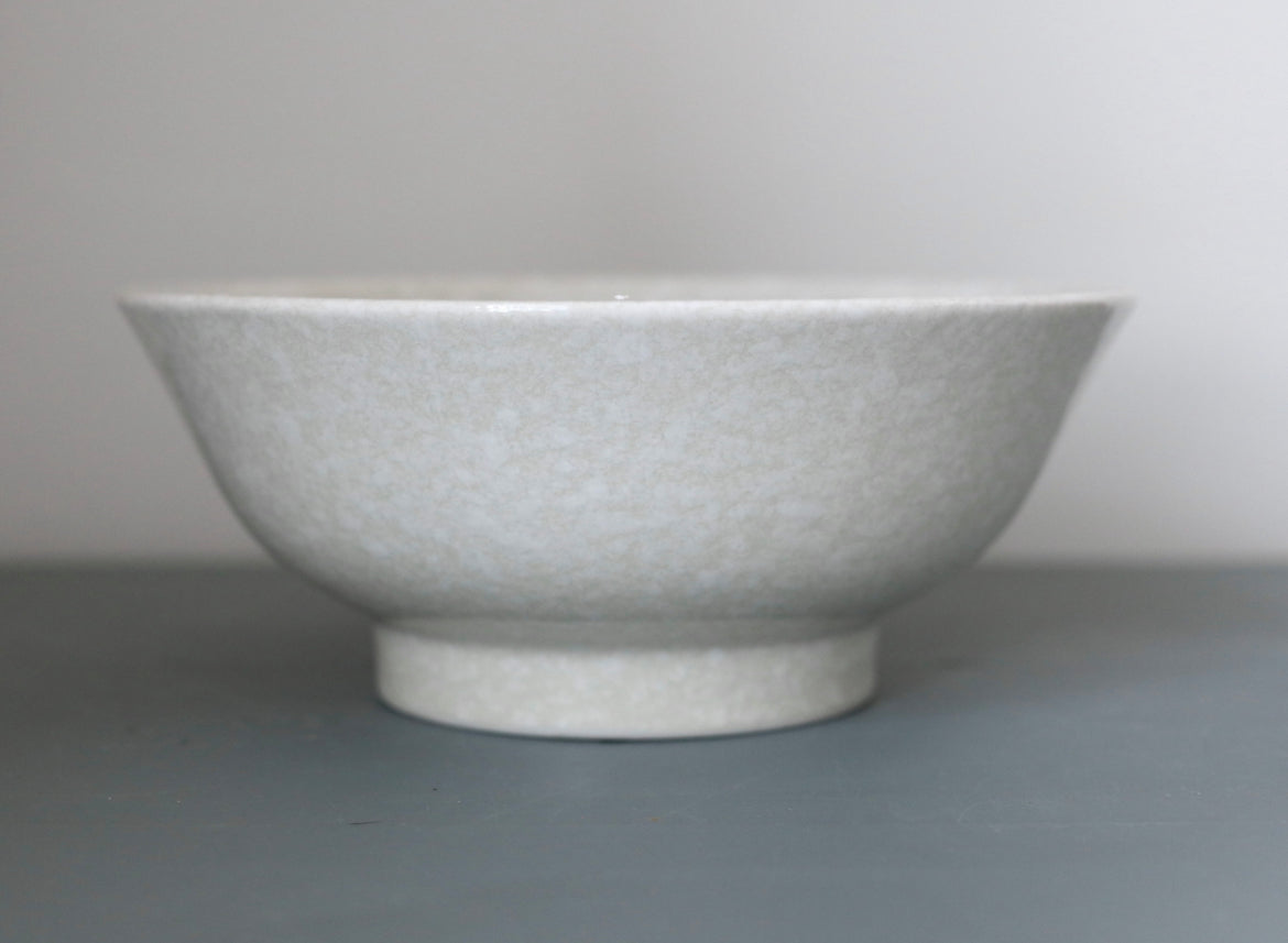 Ramen bowl with wave pattern in off-white