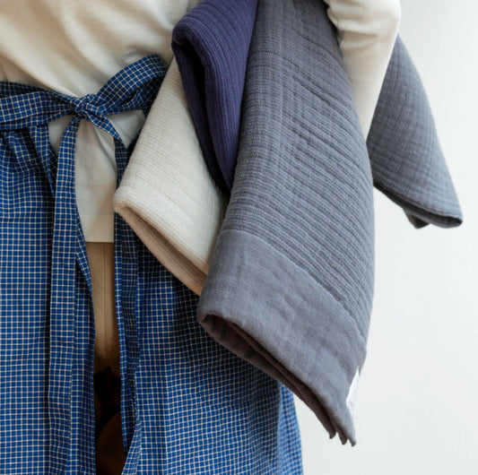 Inner Pile Towel: 130x 63 cm